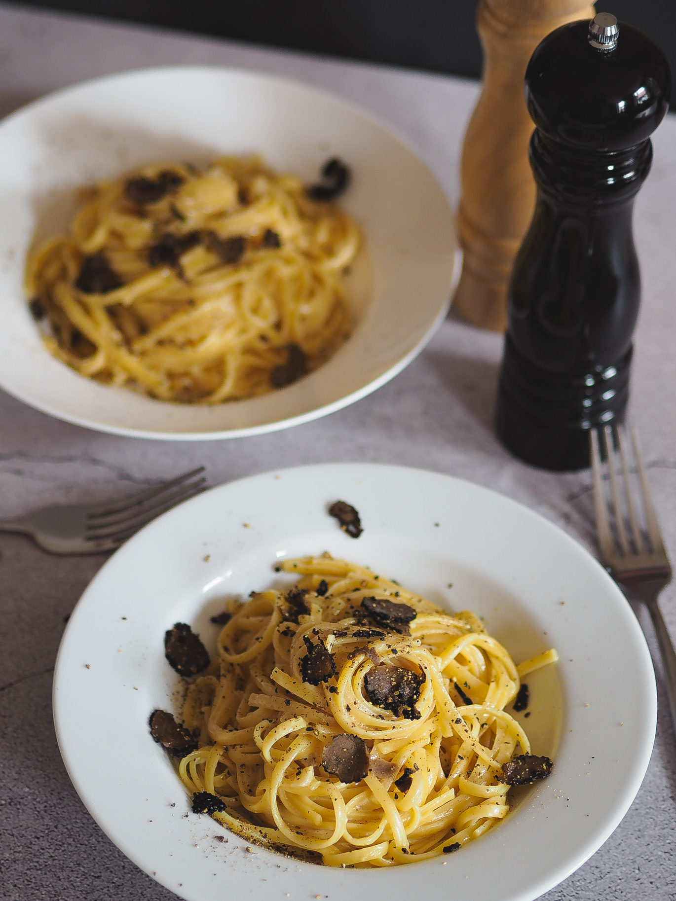 pasta mit trüffel aus dem glas